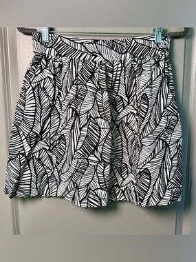 LOFT Outlet | Black & White Tropical Leaf Print Linen Mini Skirt | Size SP